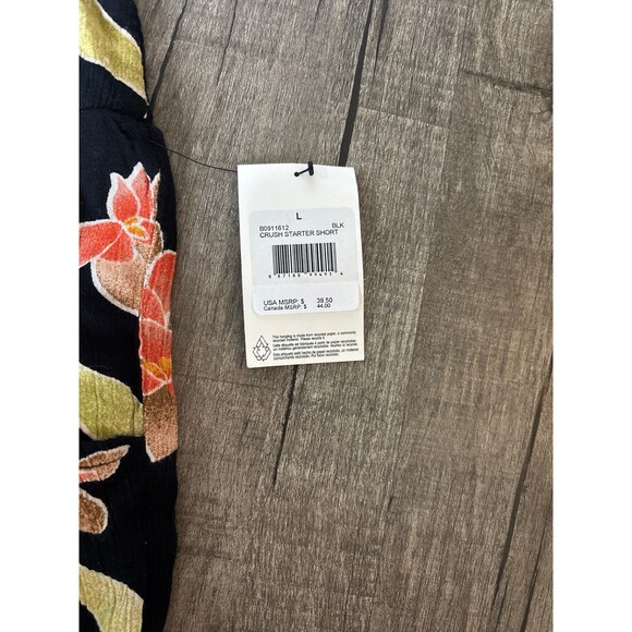 Women’s Volcom shorts NWT - Picture 4 of 4